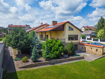 Prodej domu 570 m², Zruč-Senec