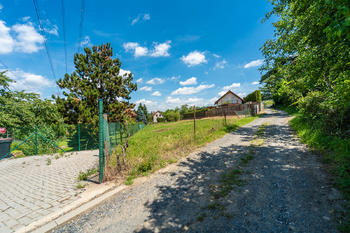 Prodej pozemku 1507 m², Praha 5 - Zbraslav