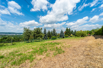 Prodej pozemku 1507 m², Praha 5 - Zbraslav