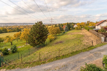 Prodej pozemku 1507 m², Praha 5 - Zbraslav