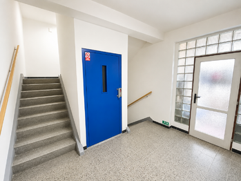 Prodej bytu 2+1 v osobním vlastnictví 56 m², Praha 9 - Vysočany