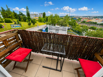 Prodej bytu 2+1 v osobním vlastnictví 56 m², Praha 9 - Vysočany
