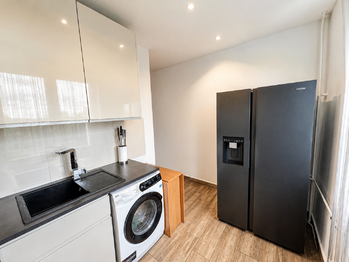 Prodej bytu 2+1 v osobním vlastnictví 56 m², Praha 9 - Vysočany