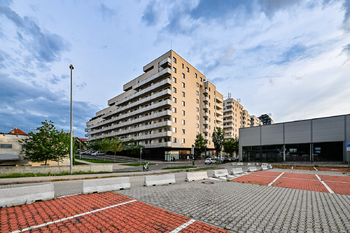 Pronájem bytu 2+kk v osobním vlastnictví 58 m², Praha 3 - Strašnice