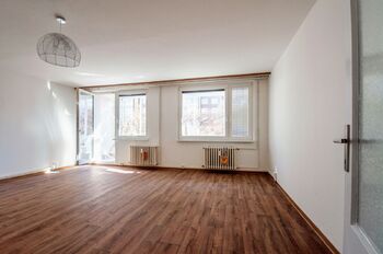 Pronájem bytu 1+kk v družstevním vlastnictví 30 m², Praha 3 - Žižkov