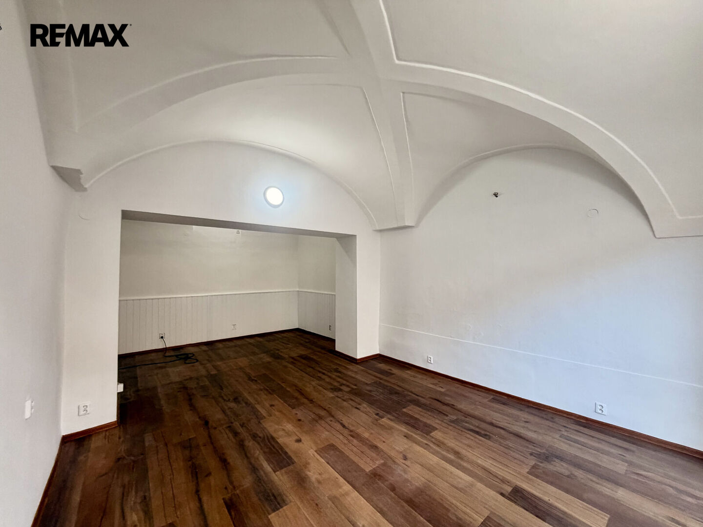 Pronájem obchodních prostor, Kyjov – fotografie 2