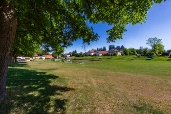 Prodej pozemku 1677 m², Chýstovice