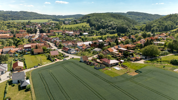 Prodej pozemku 1719 m², Moravské Knínice