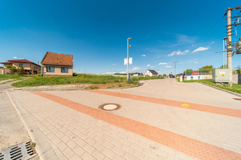 Prodej pozemku 1719 m², Moravské Knínice