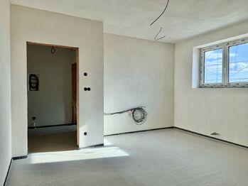 Prodej bytu 2+kk v osobním vlastnictví 50 m², Cvrčovice