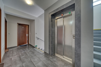 Prodej bytu 1+kk v osobním vlastnictví 30 m², Kolín