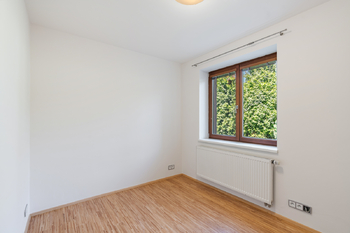 Prodej domu 241 m², Praha 5 - Lipence