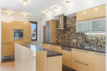 Prodej domu 241 m², Praha 5 - Lipence