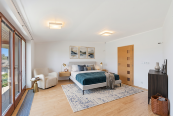 Prodej domu 241 m², Praha 5 - Lipence