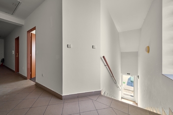 Prodej kancelářských prostor 288 m², Hradec Králové