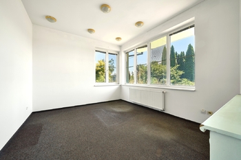 Prodej kancelářských prostor 288 m², Hradec Králové