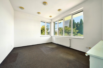 Prodej kancelářských prostor 288 m², Hradec Králové