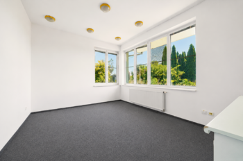 Prodej kancelářských prostor 288 m², Hradec Králové