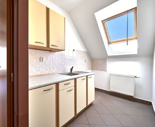 Prodej kancelářských prostor 288 m², Hradec Králové