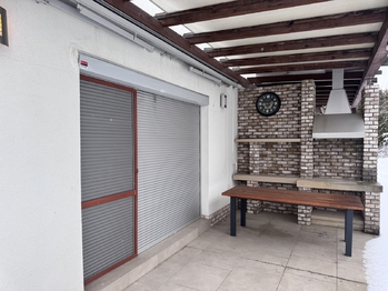 Pronájem domu 184 m², Jesenice