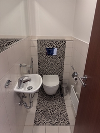 Pronájem domu 184 m², Jesenice