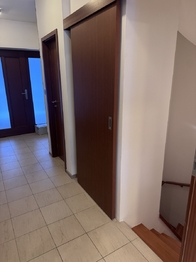 Pronájem domu 184 m², Jesenice