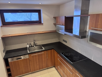 Pronájem domu 184 m², Jesenice