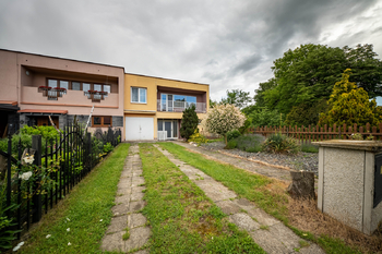 Prodej domu 200 m², Korolupy