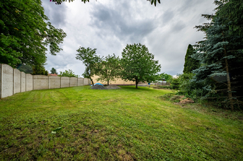 Prodej domu 200 m², Korolupy