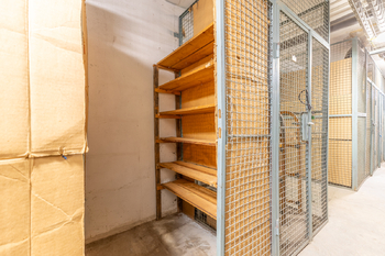 sklep - Prodej bytu 3+1 v osobním vlastnictví 60 m², Klatovy