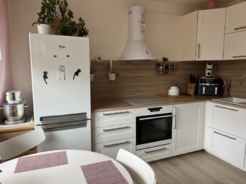 kuchyňský kout - Prodej bytu 3+kk v osobním vlastnictví 54 m², Praha 9 - Střížkov