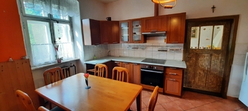 kuchyň - Prodej domu 85 m², Staré Hobzí