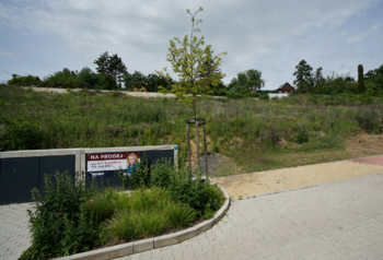 Prodej pozemku 721 m², Praha 6 - Lysolaje