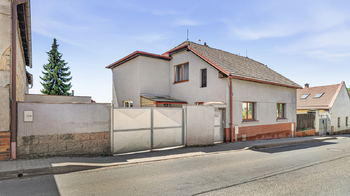Prodej domu 200 m², Jirny