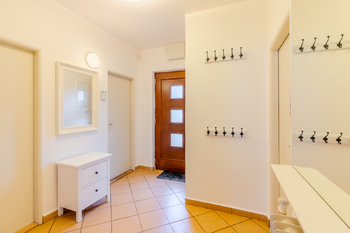 Přízemí - Prodej domu 244 m², Praha 5 - Košíře