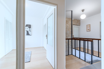 I. patro - Prodej domu 244 m², Praha 5 - Košíře