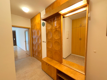 Pronájem bytu 1+kk v osobním vlastnictví 41 m², Praha 4 - Záběhlice