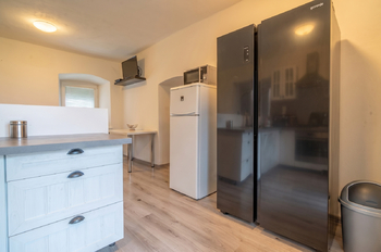 Prodej domu 193 m², Okřesaneč