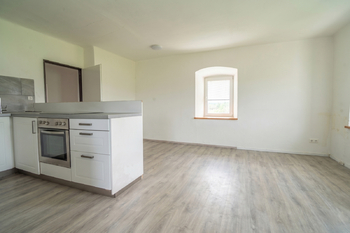 Prodej domu 193 m², Okřesaneč