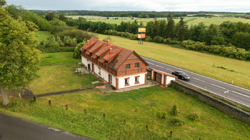 Prodej domu 193 m², Okřesaneč