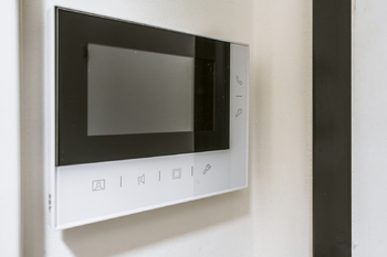 ELEKTRONICKÉ OVLÁDÁNÍ BYTU - Pronájem bytu 1+kk v osobním vlastnictví 26 m², Praha 10 - Vršovice