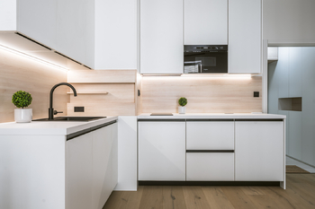 OBÝVACÍ POKOJ + KK - Pronájem bytu 1+kk v osobním vlastnictví 26 m², Praha 10 - Vršovice