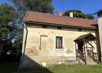 Dům z pohledu ze zahrady - Prodej domu 117 m², Chotilsko