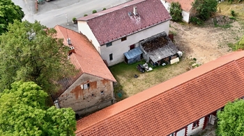 dvůr - Prodej domu 117 m², Chotilsko