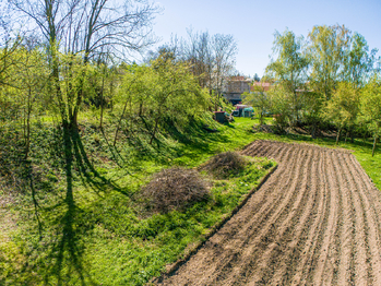 Prodej pozemku 1265 m², Tuklaty