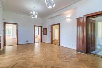 Vstupní hala - Prodej domu 564 m², Praha 6 - Střešovice