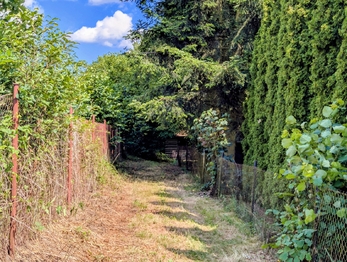 a přístup ... - Prodej pozemku 1590 m², Herálec
