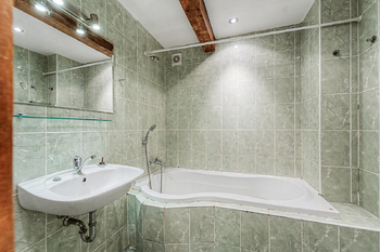 Prodej bytu 6 a více v osobním vlastnictví 149 m², Praha 6 - Dejvice