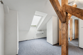 Prodej bytu 6 a více v osobním vlastnictví 149 m², Praha 6 - Dejvice