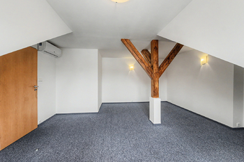 Prodej bytu 6 a více v osobním vlastnictví 149 m², Praha 6 - Dejvice